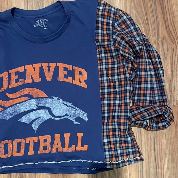 Denver Broncos Handcrafted Top - Picture 5 of 6